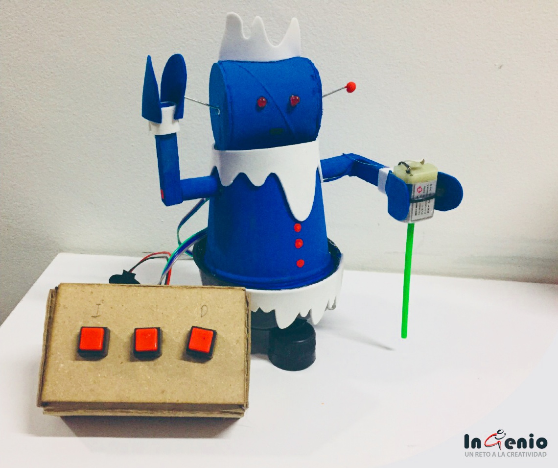 Robot azul con control